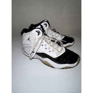 AIR JORDAN CK1425-115 White Court Purple B'LOYAL Sneakers Youth Size US 4.5